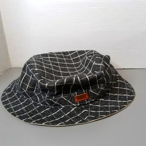 Levi hat